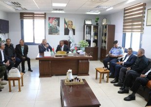 استقبلت بلدية ترقوميا وحركة فتح &ndash; منطقة ترقوميا التنظيمية دولة رئيس الوزراء الدكتور محمد مصطفى، يرافقه عدد من الوزراء، ومحافظ محافظة الخليل، إلى جانب نخبة من الشخصيات الرسمية والوطنية والاعتب