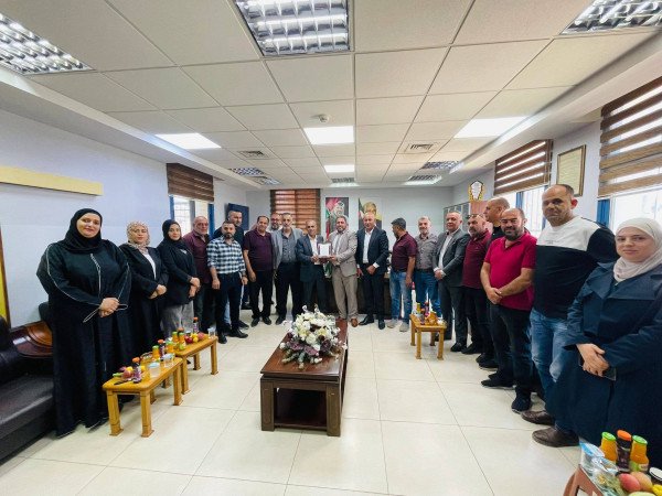 بلدية ترقوميا تستقبل وفدًا رسميًا وتنظيميًا مؤكدًا دعمه للمجلس البلدي ومسيرة التنمية في البلدة