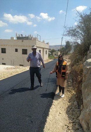 مشروع تعبيد دخلات في ترقوميا